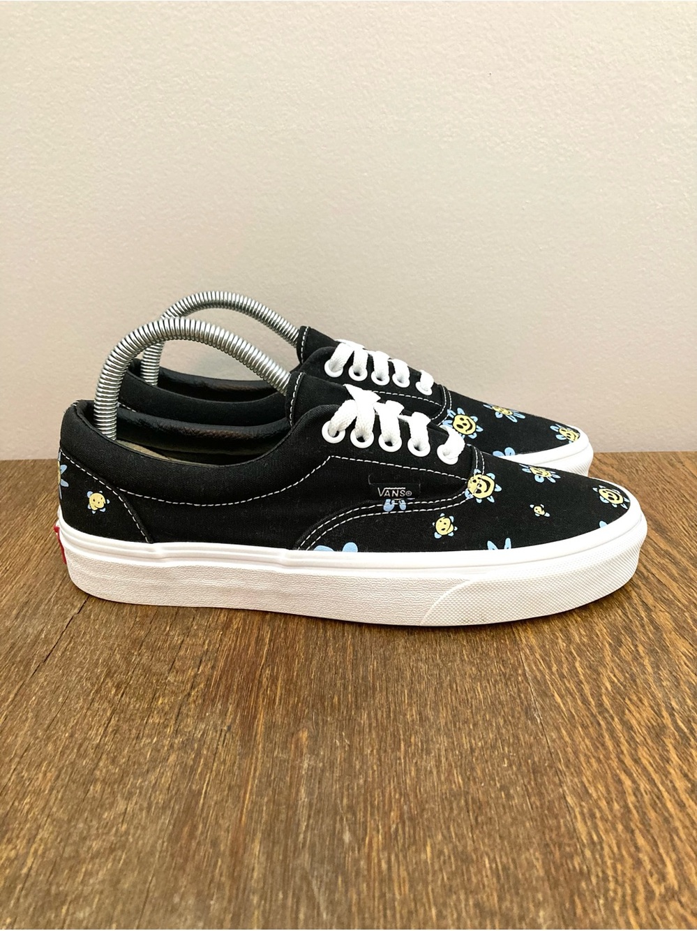 Vans Era Trippy Grin Floral Canvas Sneaker Women’s Size 8.5 Black/Multi